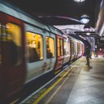 immagine treno lavoratore per articolo diritto del lavoro